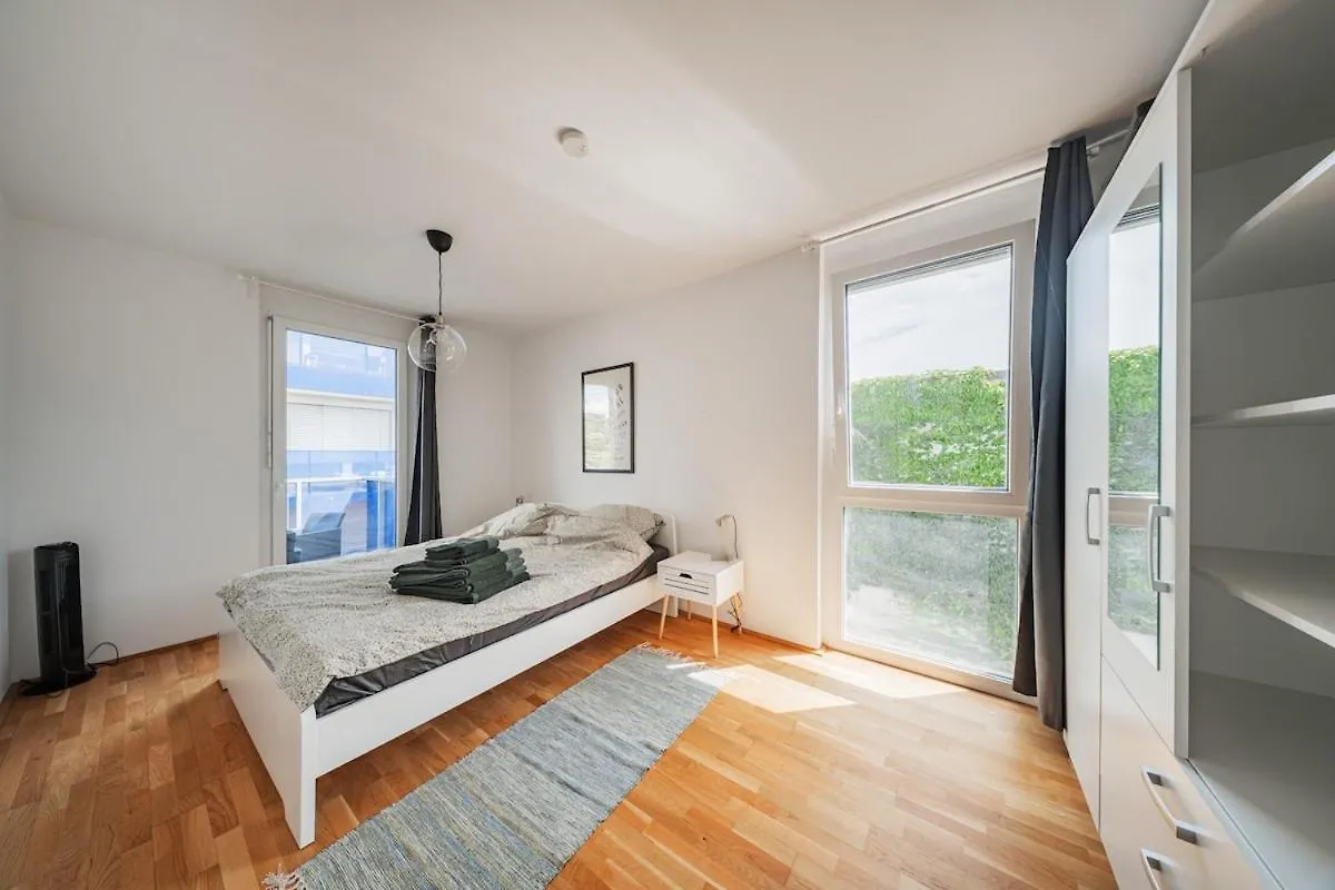 Great Apartment - 2 Bedrooms - With Parking Vienna